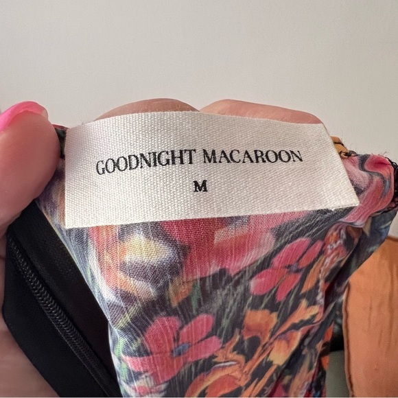 GOODNIGHT MACAROON AURORA LONG SLEEVE FLORAL DRESS size medium - Picture 3 of 10